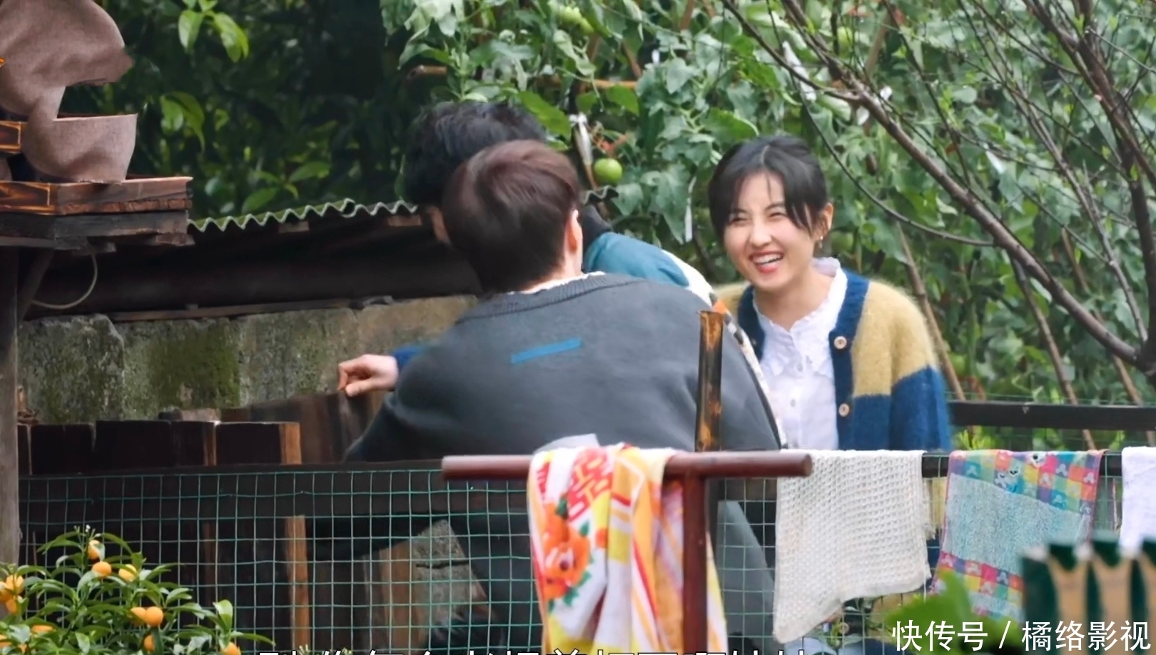 何炅 向往的生活5:艺兴与黄磊互怼,偷鸡蛋被嘲,杨紫嫌弃“男生游戏”