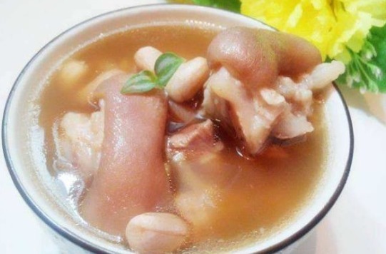 皮肤|50岁的女性多吃以下食物,美容排出毒素,滋阴补血防衰老