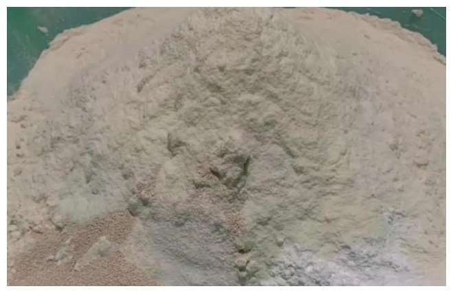 做番茄火腿肉松面包，只需3步，香甜松软又美味，小孩子都喜欢