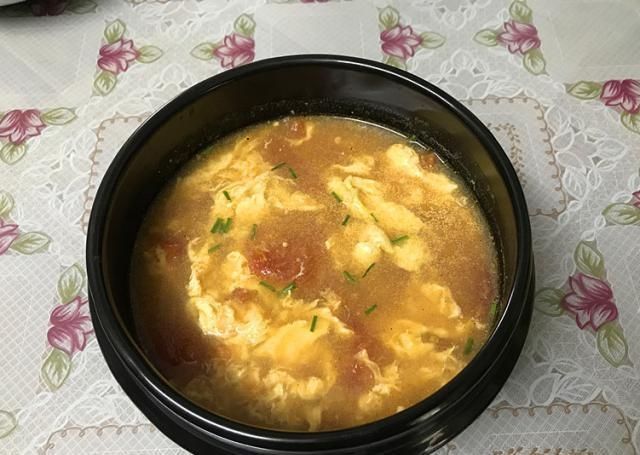 晒晒我家的周六晚餐,三菜一汤一主食,做法简单,营养美味又下饭