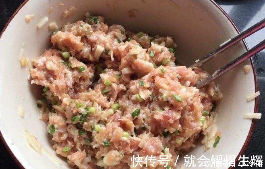 做法|自从学会土豆这做法，外酥里嫩满口留香，每次做家人都嫌少