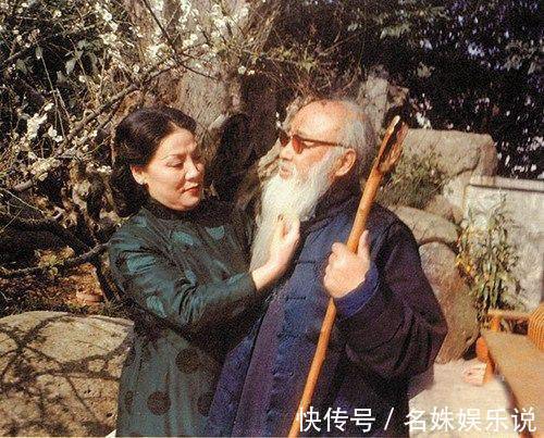 秋君#他一生十段情，妻妾四人，却三跪挚爱而不娶，以兄妹之名互称52年