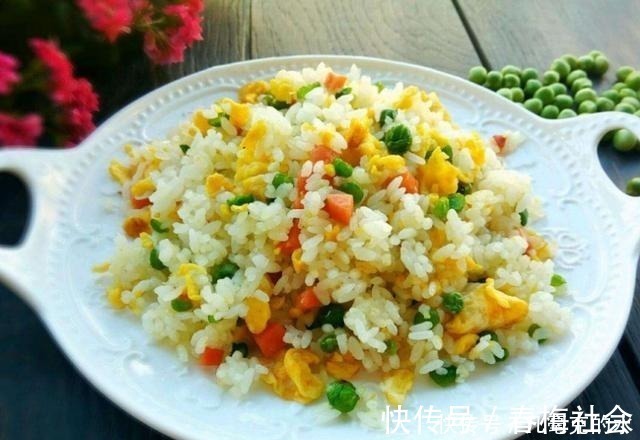 米饭放冰箱一晚之后，炒出来的蛋炒饭粒粒分明