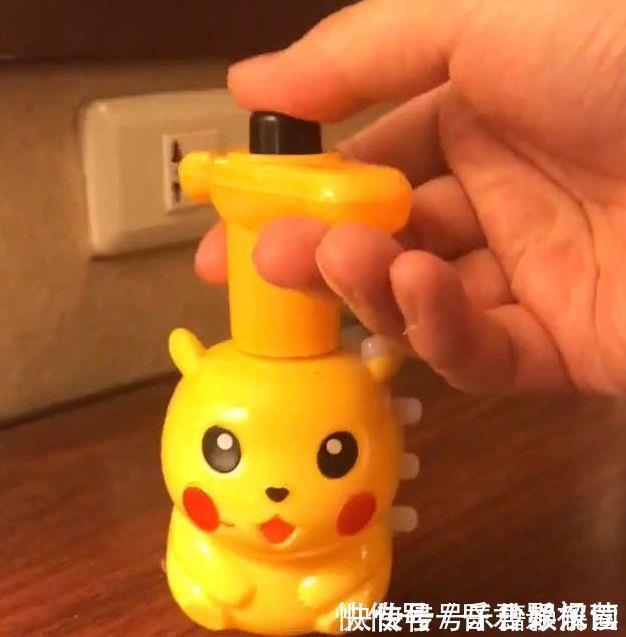 佐助|童年崩坏!诡异山寨玩具大集合!皮卡丘跳舞似魔鬼的步伐