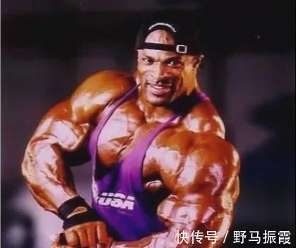 罗尼库尔曼|从健美巨兽沦为病榻之人,库尔曼曾辉煌无比,现却连走路都成问题