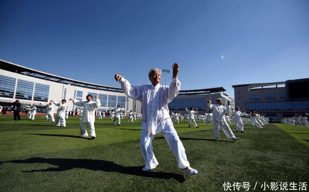 预防痴呆要趁早,60岁后坚持3件小事,痴呆与你