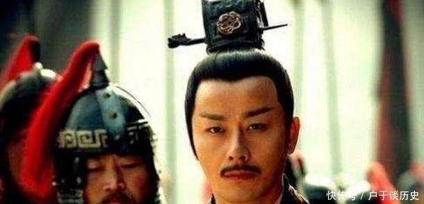 装作|下人勾搭婢女，主人装作不知甚至还撮合两人，不想因此捡回一条命