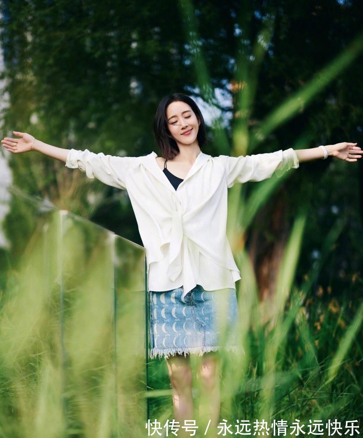 简约风|高学历果然不一样,张钧甯一身简约风打扮,配短发知性有气质