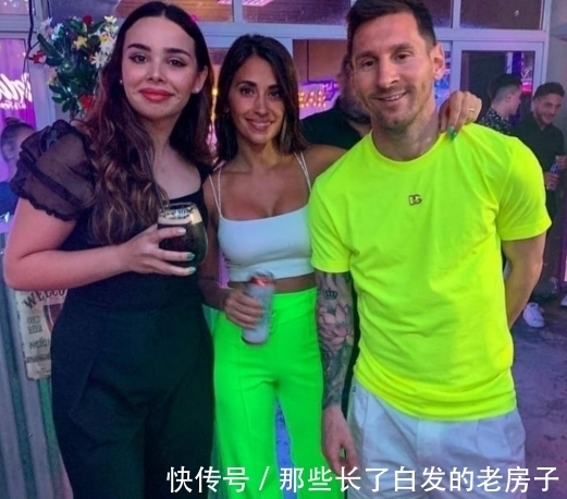 梅西|足坛12项大奖出炉,梅西爆冷无缘!度假心情好,与妻子贴身热舞