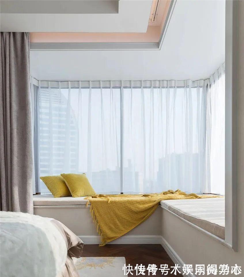 窗帘|飘窗窗帘靠墙好还是靠窗好?不同方式差别大,很多人都装错了!