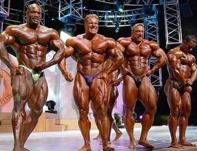 竞技|47岁健美巨匠,臂围高达61厘米,与卡特罗尼同台竞技不分伯仲