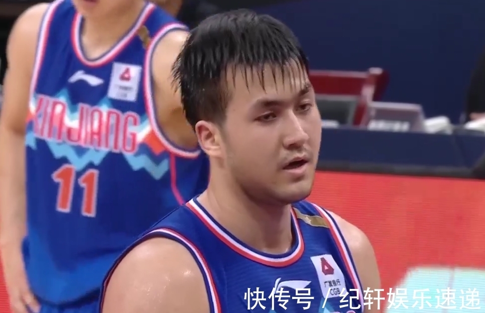 球员|CBA又见奇怪的一幕!阿的江也学郭士强,球员6犯下场不换人