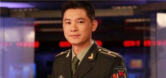 李湘初恋近照帅气依旧,改名后进央视当