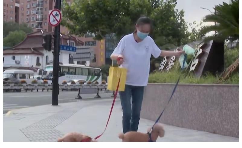 劉德凱|62歲劉雪華首曝上海獨(dú)居生活，24小時(shí)開(kāi)著電視，害怕摔倒沒(méi)人知道