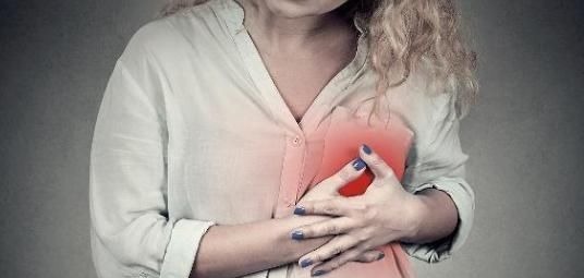 月经|月经期间的5种表现,可能是妇科疾病的信号!第三种会影响生育!