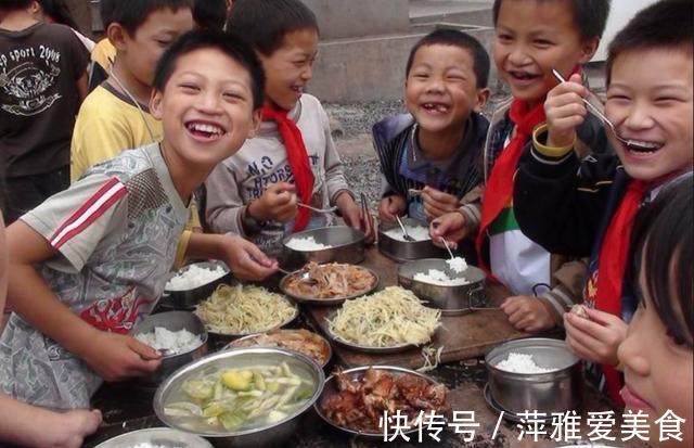 奶奶|10岁男孩半年增高23公分,医生检查一切正常,奶奶“立大功”