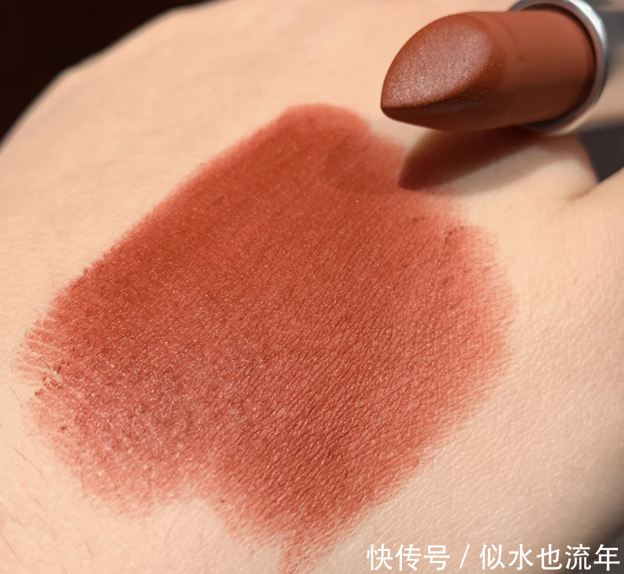 口红|日常素颜淡妆都可以用的口红经典色推荐:超显白让你轻松做女神