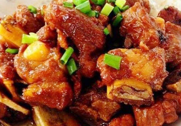 隔三差五给孩子做的滋补菜，色泽艳丽，营养爽口，吃着香身体棒