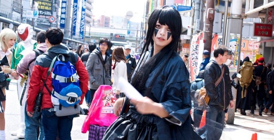 日本宅男娶“初音未来”3年了,自称婚后幸福,狂晒“老婆”美照