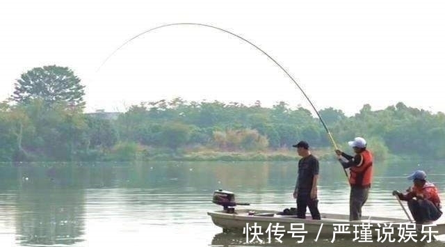 大鱼|中国最年轻钓鱼王，多次钓到百斤大鱼被质疑，直播垂钓打脸黑粉