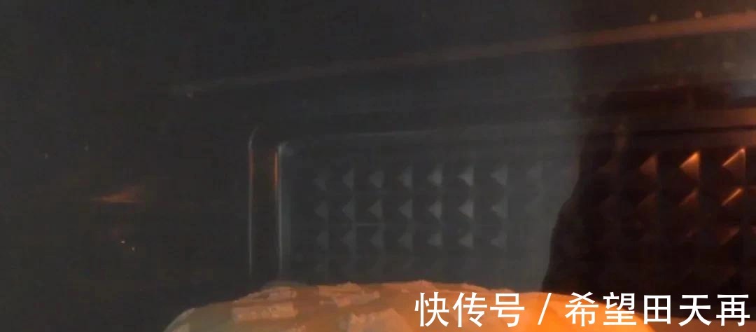 没有厨师机,没有高筋面粉,如何做出松软的面包!