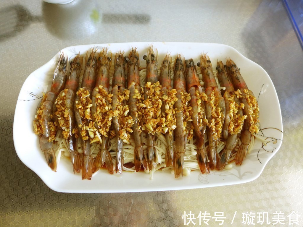 蒸虾|孩子没胃口不吃饭学会这蒜蓉开边虾，简单美味营养高