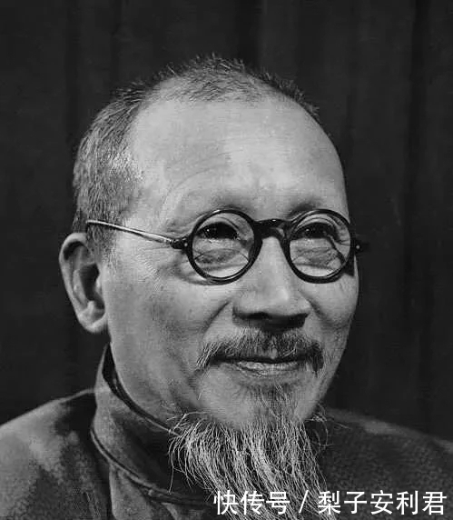 艺苑$他被誉为“书法宗匠”,其书法师法“二王”,古今相容,艺苑全才