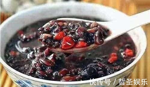 黑豆|黑豆和此物一起吃,益气养血,补肝肾,清热明目,好处数不胜数!