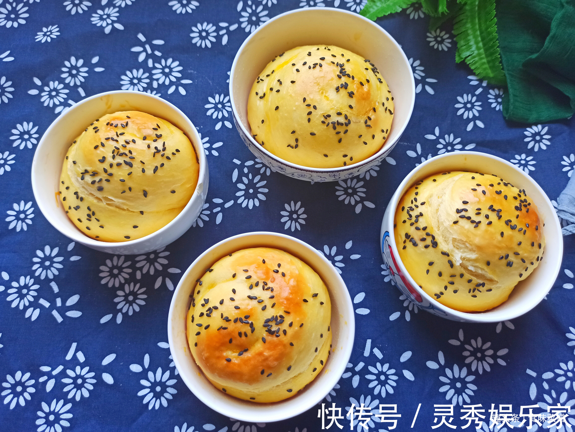 教你做独家懒人面包，1碗面粉3个鸡蛋，不用烤箱，蓬松柔软又香甜