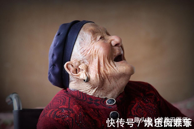 中老年人|女人过了50岁,身体这两处越“深”越长寿,少数人才有,你有吗