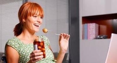 发育|胎儿“畸形”是吃出来的,孕期4类食物碰不得,为了娃要忍住