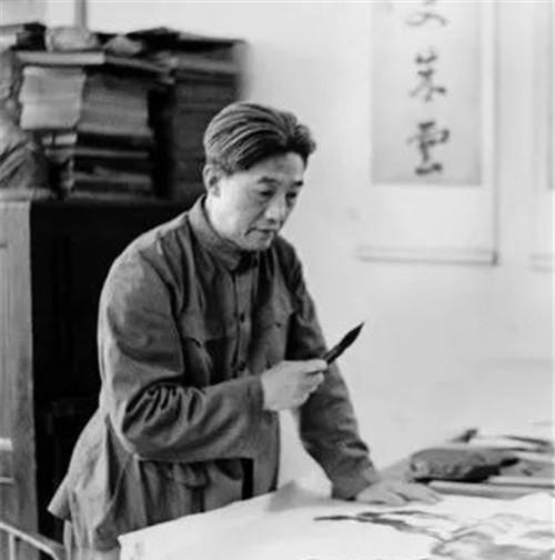  买下|八国联军抢走的一块破布，丢墙角多年，他20万买下，如今价值50亿