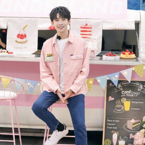 主持人|爆款综艺都有他，神级救场获好评，芒果主持人齐思钧被寄予厚望