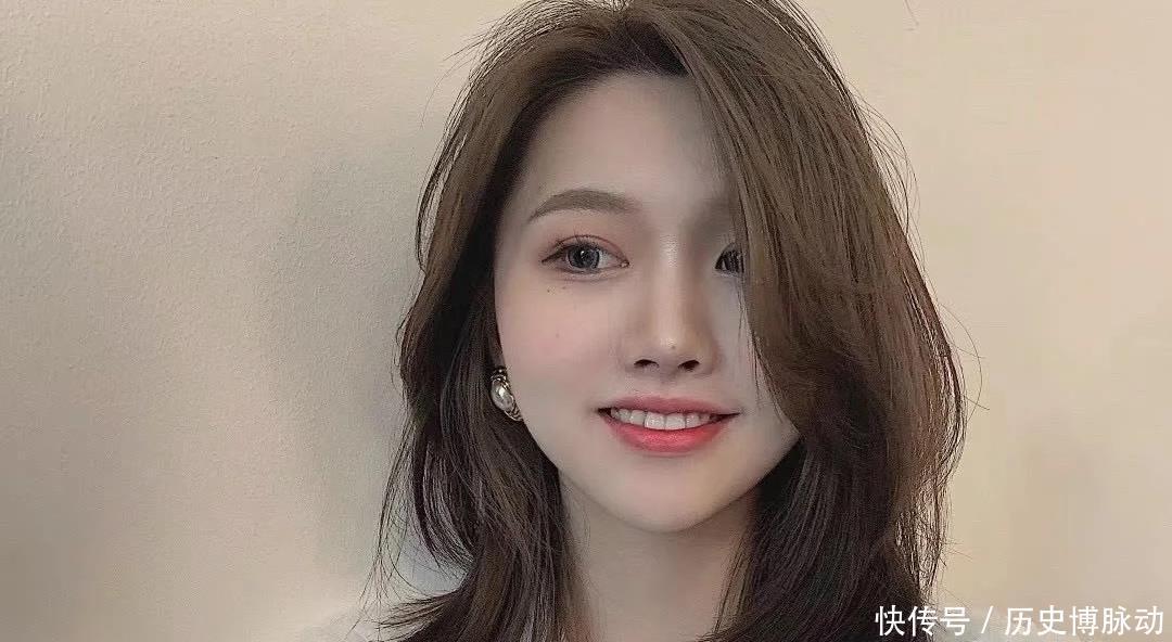 季节|好看的发型有哪些?这几款俏皮减龄,更适合春夏季节