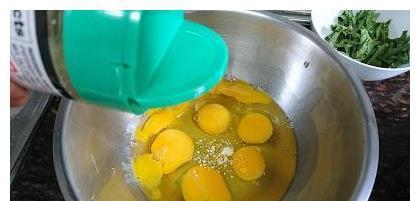 烘蛋|自从学会鸡蛋这样吃,我家早餐从不买,营养美味,简单好吃不上火