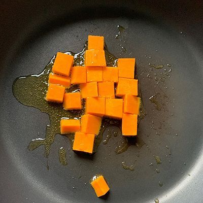 黑胡椒|蘑菇菠菜南瓜北非蛋