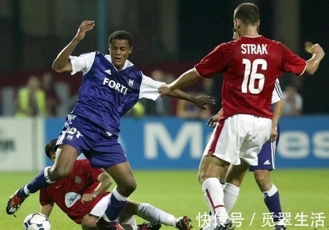 齐达内|知道吗?弗爵险买下他们:莱万齐祖领衔豪阵 得其一就能改写历史