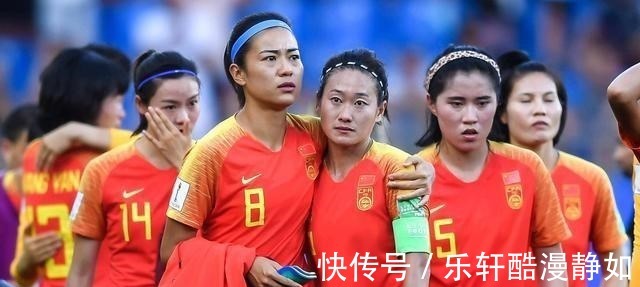 中國足球|僅上任一天，李霄鵬遭爆料，曾率女足創(chuàng)三大恥辱紀(jì)錄，逼隊員喝酒