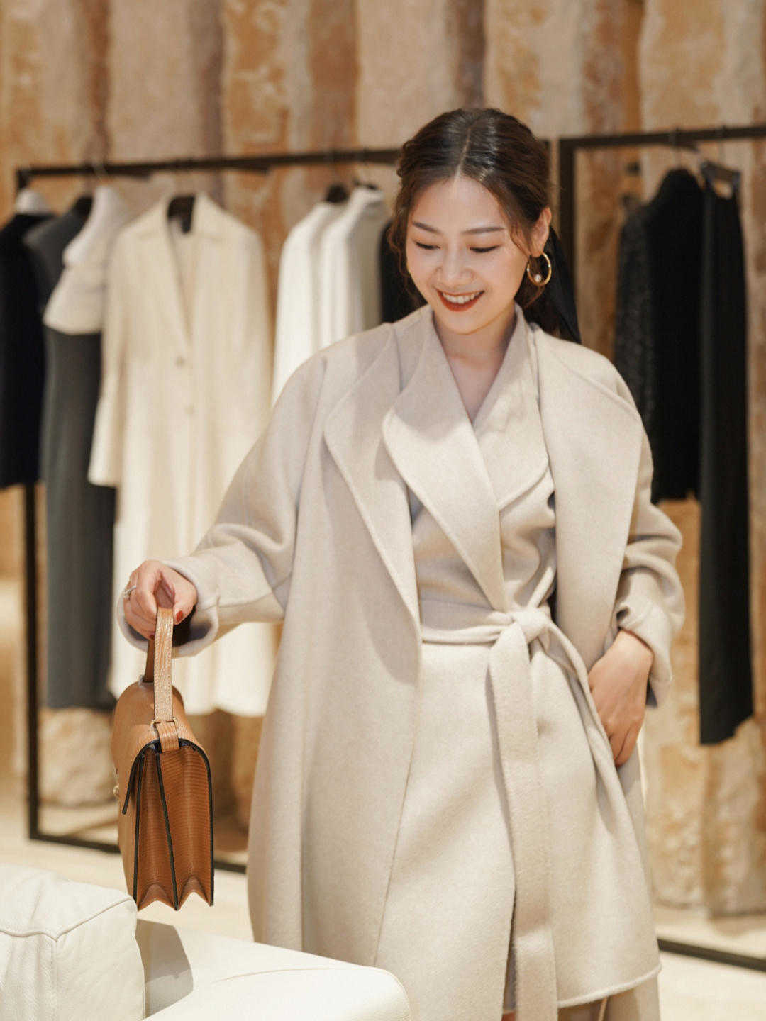 半领 秋季来一件这样大气的大衣,何愁这个秋季无大衣