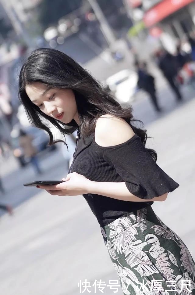 初春选择雪纺裙,时髦美丽又精致,秀出大方优雅的气质