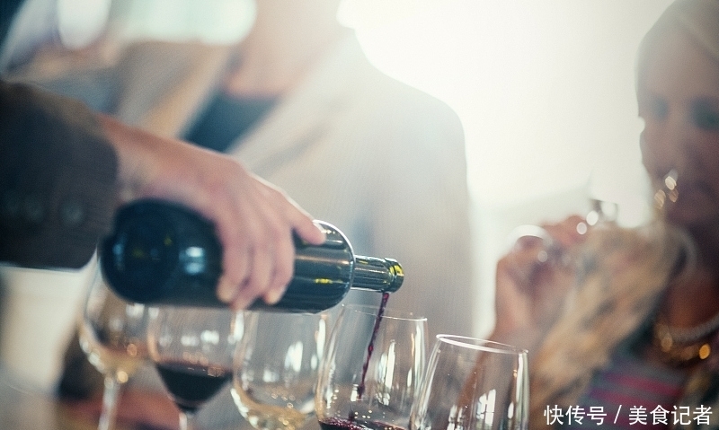 胃不好的人,5種食物最好管住嘴,減輕胃部負擔,身體更健康