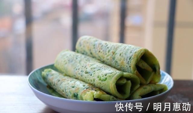 菠菜蛋饼|早餐吃它太方便了!十分钟出锅,孩子特喜欢,吃了个头蹭蹭长!