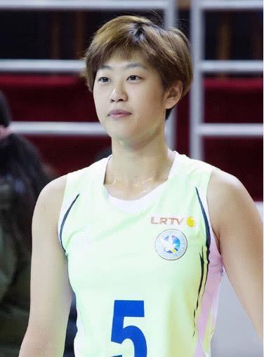 中国女排|37扣16中轰17分!女排超新星爆发却无力救主,王一梅接班人无奈