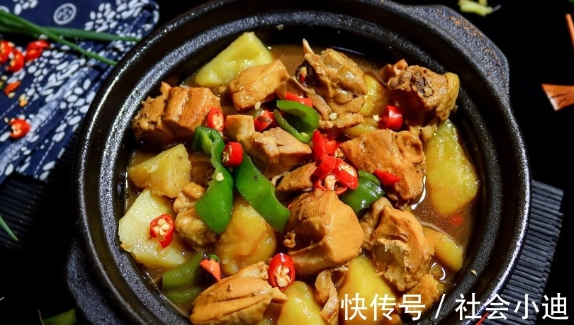 腥味|入秋后多吃鸡肉,炖鸡时,别再直接下锅炖,多做2步,鲜嫩没腥味