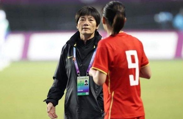 娄佳惠|中国女足大胜，3-0轻取对手，王霜+王珊珊将联手冲16年亚洲杯纪录