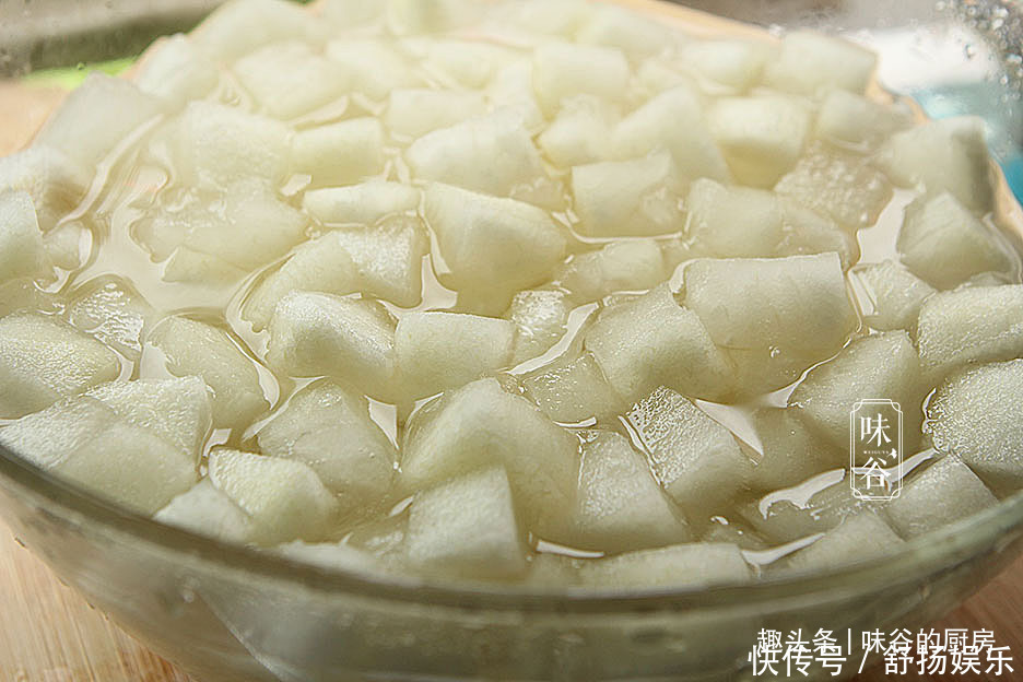 冬天此果皮是个宝,做成小零食,润喉止咳又美味,全家都爱吃