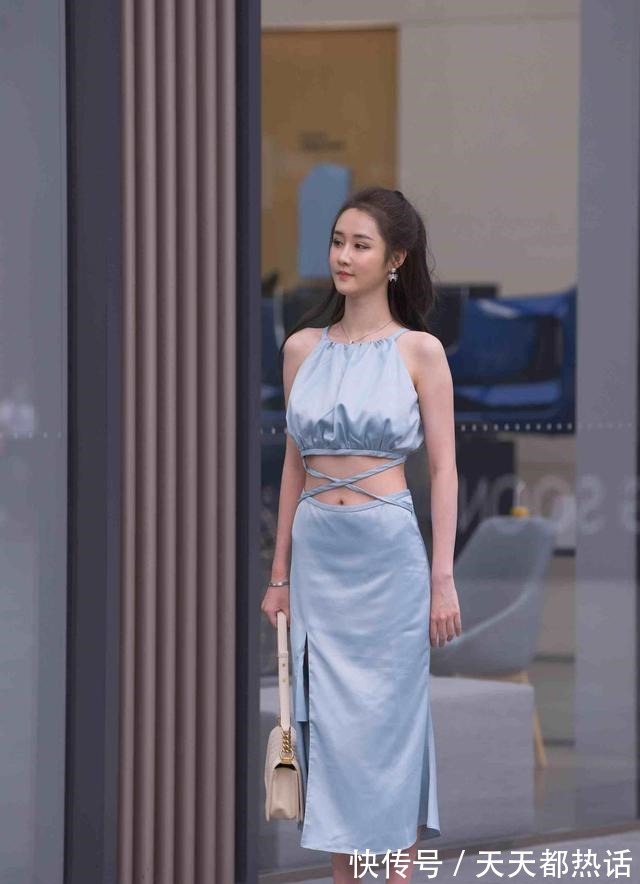 包臀 束腰包臀的短裙,拉长身材比例,舒适清爽!