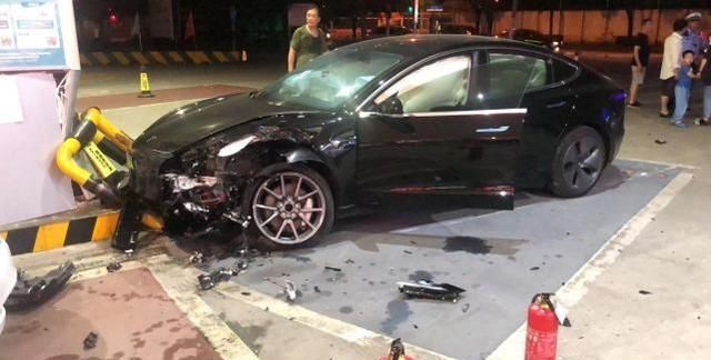 车路协同|单车智能走入“盲区”,自动驾驶之路究竟在何方?