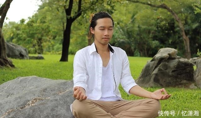 孟子|经常说这四句话的人,暴露他的德行浅薄,不能与他为友