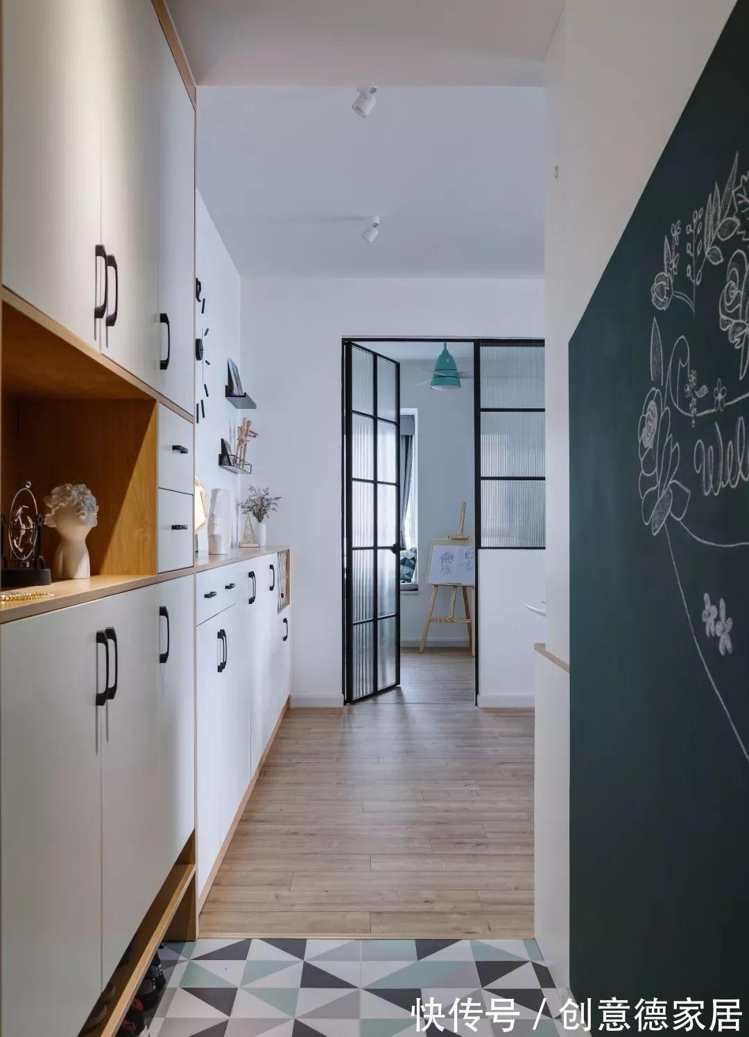 洞洞板|人人嫌弃的鸡肋长走廊,这样“精打细算”改造后,不浪费1寸空间
